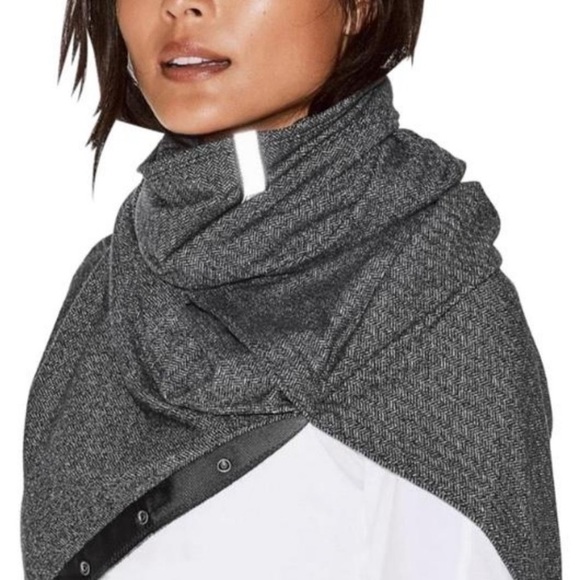 lululemon athletica Accessories - Lululemon vinyasa scarf